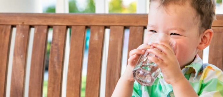 bere acqua pura con i depuratori d'acqua domestici